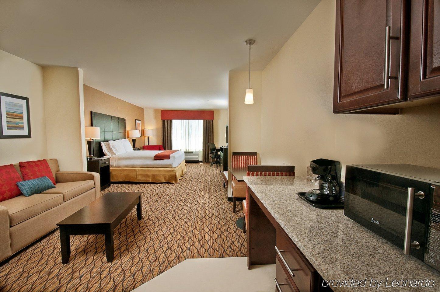 Holiday Inn Express Hotel And Suites Pearsall By Ihg Exteriér fotografie